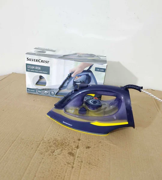 Silver Crest Steam Iron